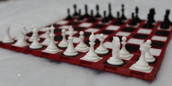 Jeu d'échec 3D enroulable - Plateau aimanté & pièces incluse